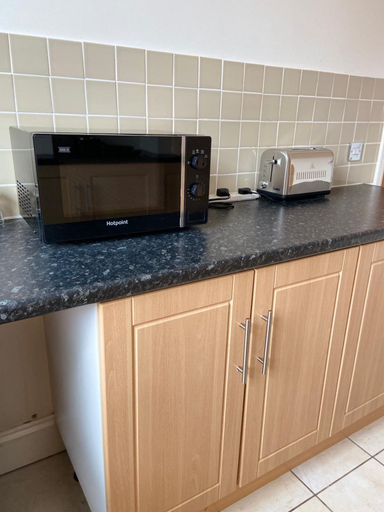 Others 4, Central Location - 2 Bedroom Apartment, Reading