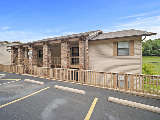Exterior & Views, Table Rock Escape at Pointe Royale, Taney