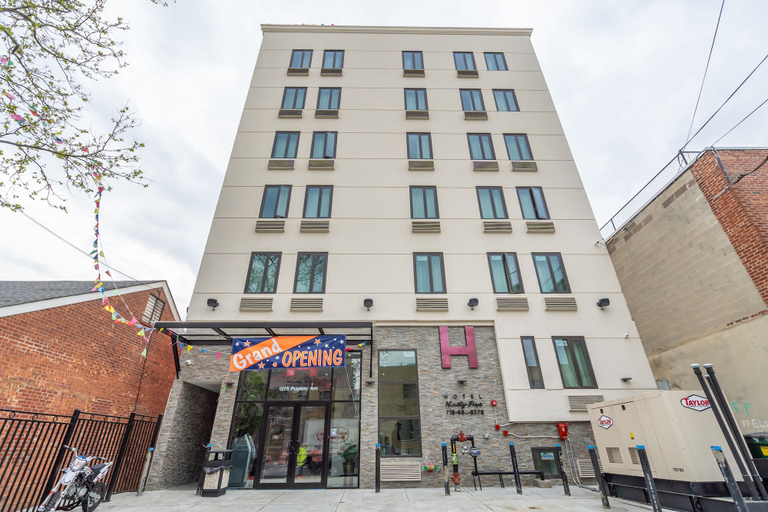 Exterior & Views 1, Hotel Ninety Five Parkchester, New York