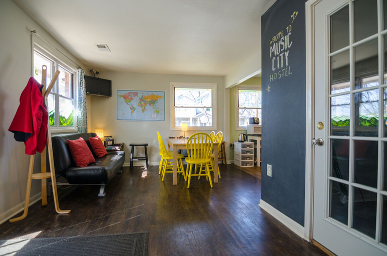 Public Area 1, Music City Hostel, Davidson