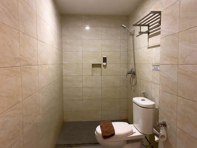 Bathroom 5, Hotel Mustika Senen, Central Jakarta
