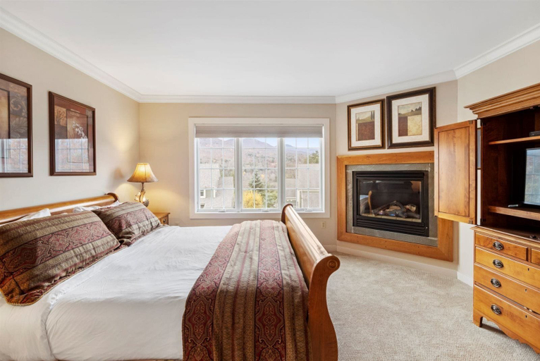Bedroom 3, 580a Topnotch, Lamoille