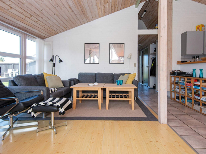 Others 5, 5 Star Holiday Home in Glesborg, Norddjurs