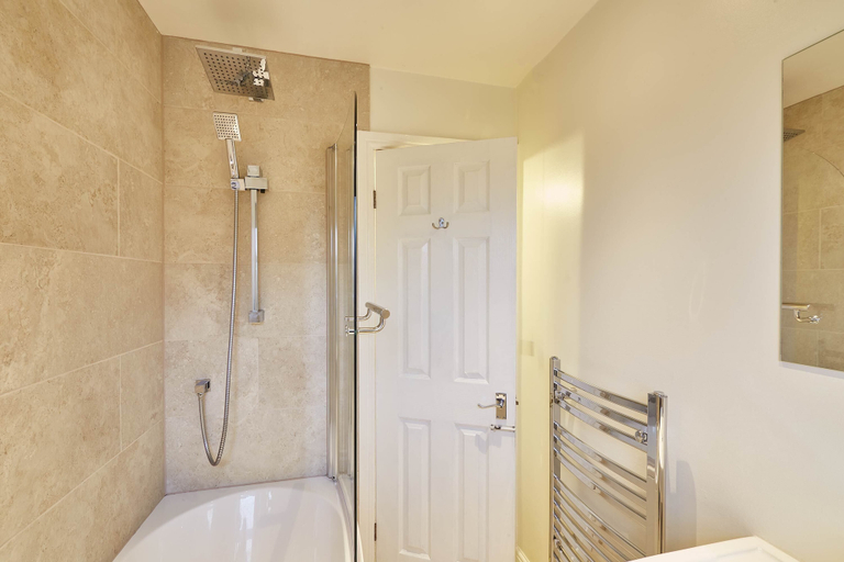 Bathroom 4, Host Stay Richemont Cottage, North Yorkshire