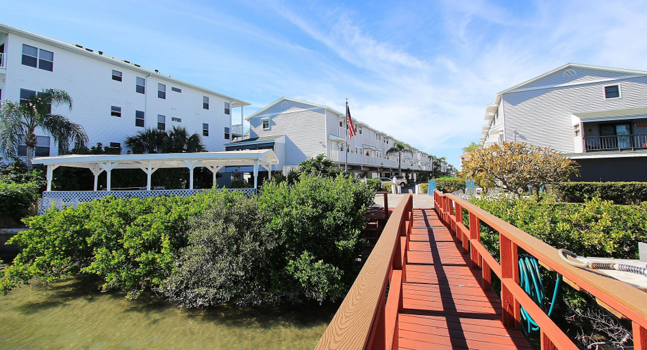 Exterior & Views 2, Seashell by Teeming Vacation Rentals, Pinellas