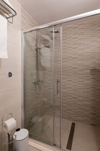 Bathroom 4, Apartments Lovorna, Dubrovačko Primorje