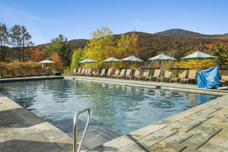 Sport & Beauty 5, 580a Topnotch, Lamoille