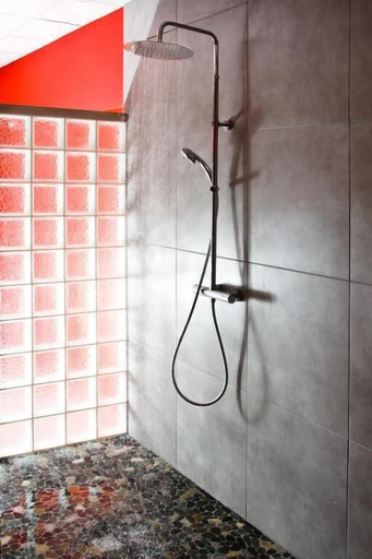 Bathroom 4, Brit Hotel Saint-Brieuc, Côtes-d'Armor