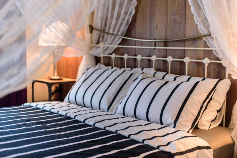 Bedroom 24