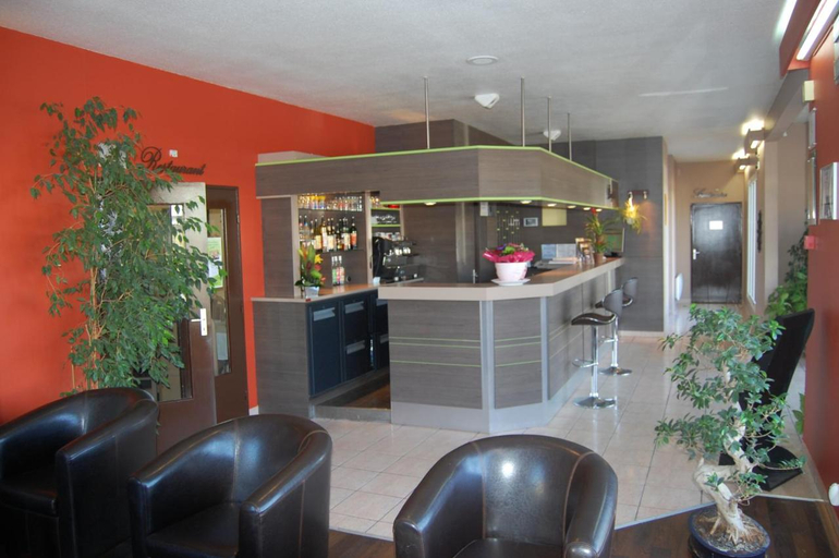Public Area 2, Hotel Rest. des Portes de Meuse, Meuse