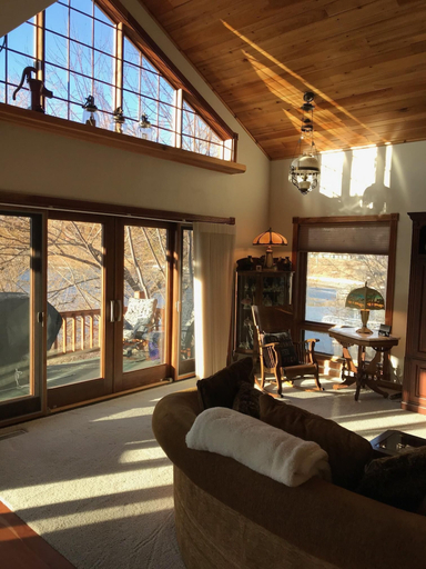 Public Area 2, Inn on Bigfork Bay John Wayne, Flathead