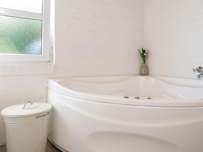 Bathroom 4, 5 Star Holiday Home in Glesborg, Norddjurs