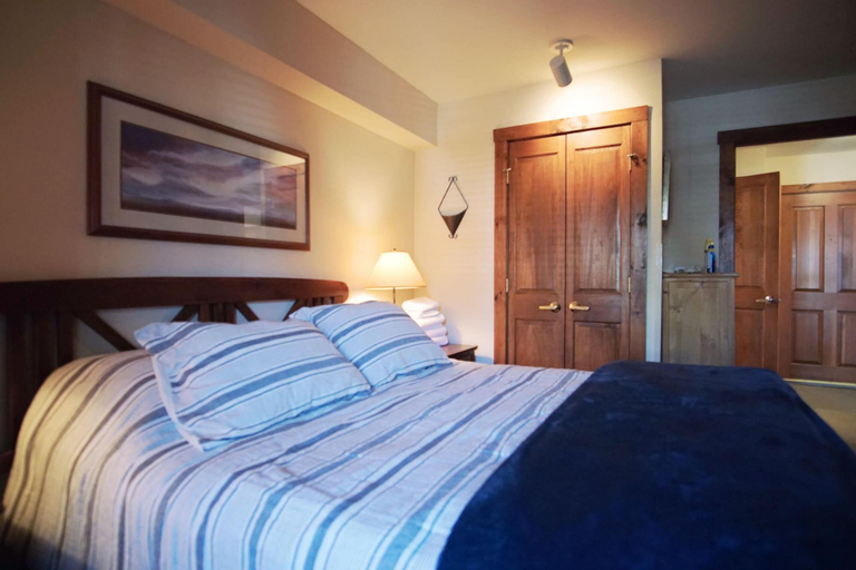 Bedroom 2, Rimfire by Casago, Pocahontas