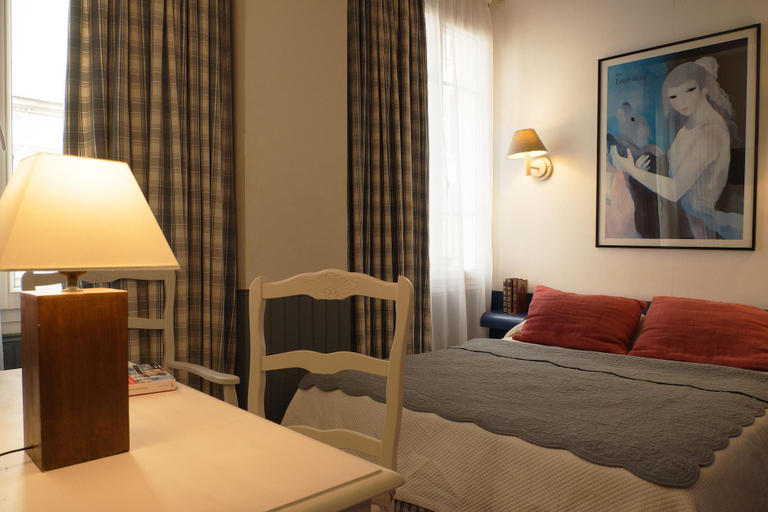 Bedroom 4, Hotel Du Cygne, Paris