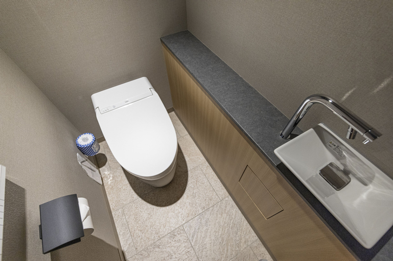Bathroom 15