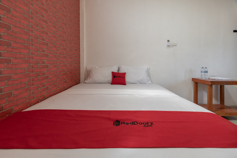 Bedroom 2, RedDoorz Syariah near Jakabaring Sport City Palembang, Palembang