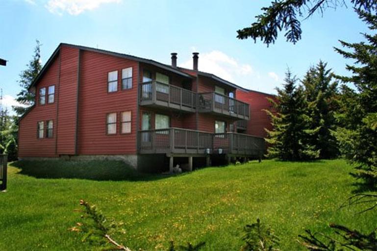 Exterior & Views 1, Treetop by Casago, Pocahontas