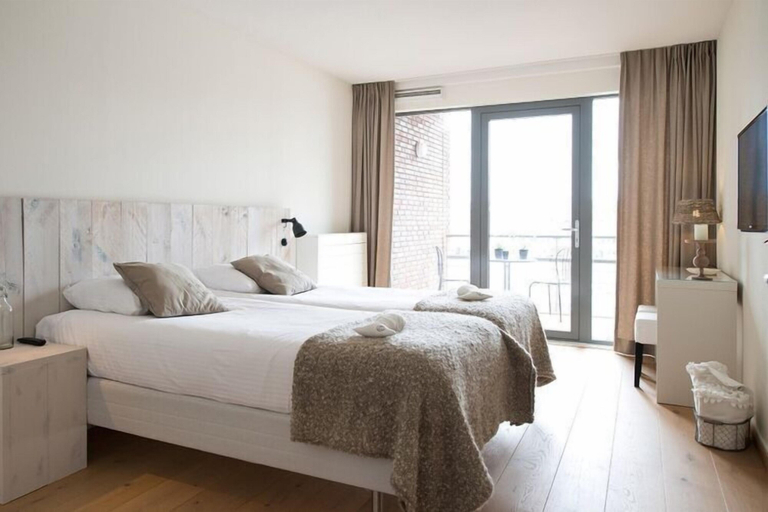 Bedroom 2, Apartment in Den Haag with Sea View, The Hague