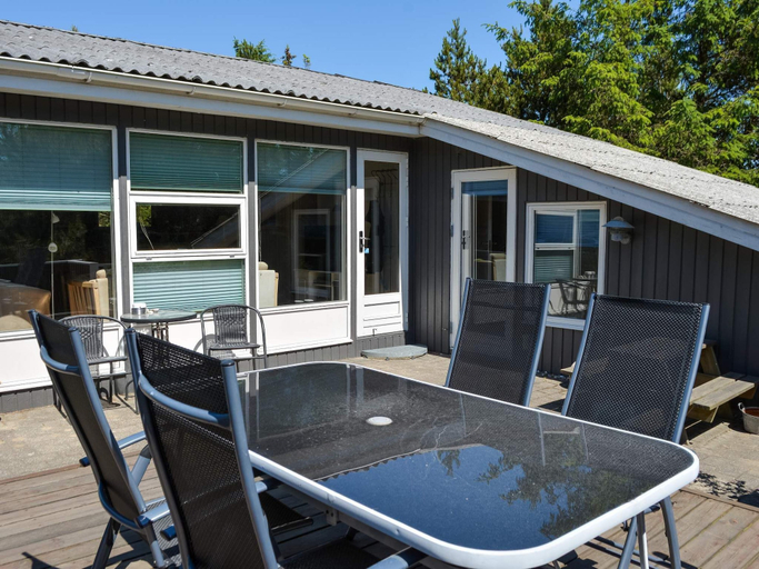 Others 4, 6 Person Holiday Home in Blokhus, Jammerbugt