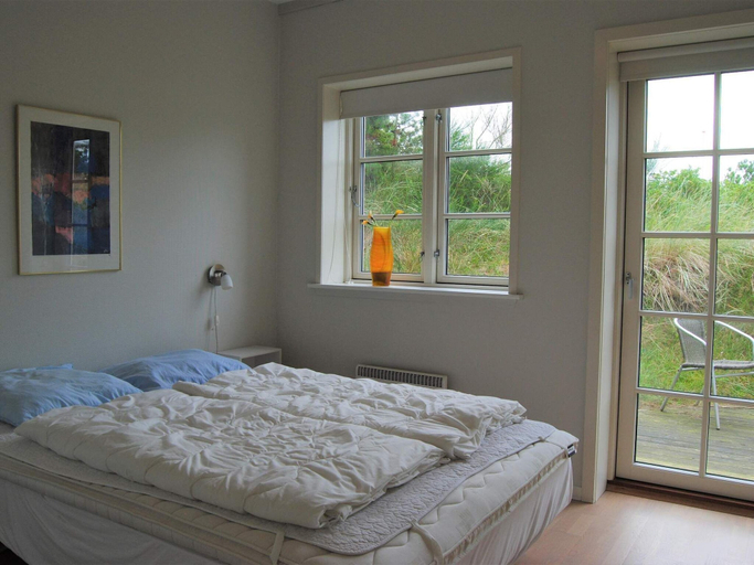 Bedroom 3, 4 Person Holiday Home on a Holiday Park in Blokhus, Jammerbugt