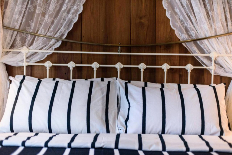 Bedroom 19
