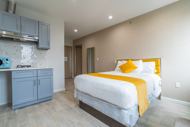 Bedroom 2, Hotel Ninety Five Parkchester, New York
