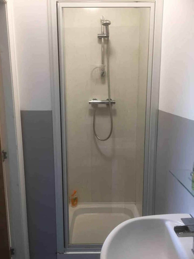 Bathroom 4, Melrose Abbey Accommodation, Sefton