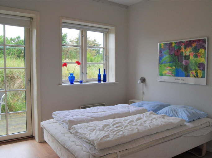 Bedroom 2, 4 person holiday home on a holiday park in Blokhus, Jammerbugt
