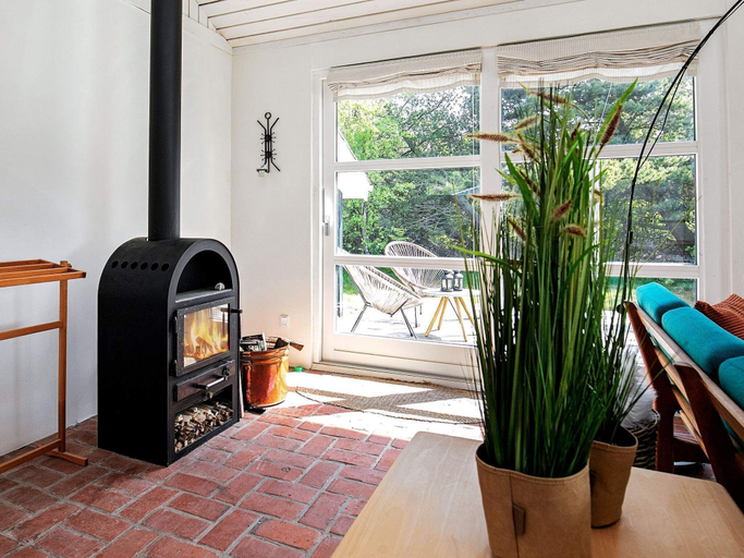 Public Area 2, 6 Person Holiday Home in Logstor, Vesthimmerland