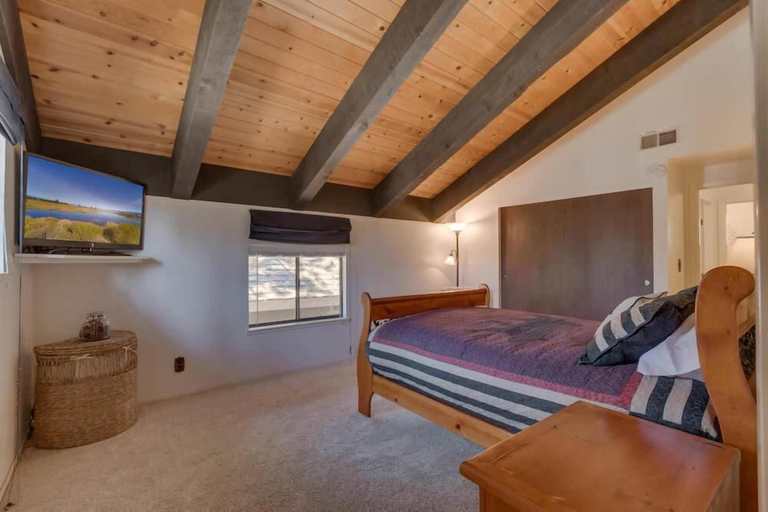 Bedroom 4, The Knotty Bear, El Dorado
