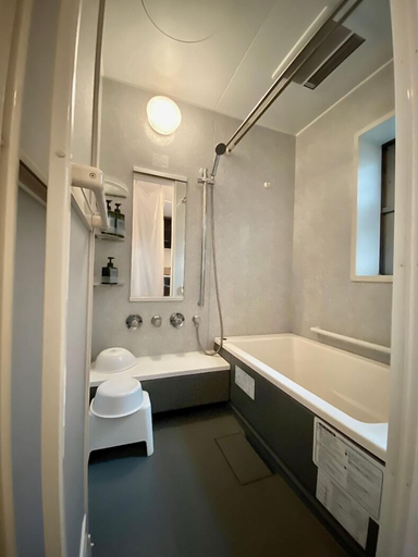 Bathroom 5, H2O Stay Yoyogi House, Shibuya