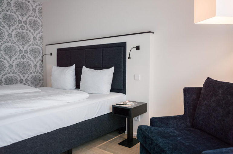 Bedroom 3, SUYTES Business Studios, Heidelberg