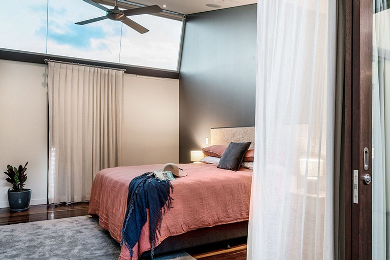 Bedroom 2, Your Luxury Escape - On The Bay 2, Byron
