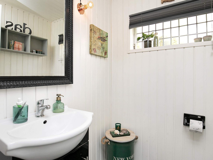 Bathroom 3, 4 Person Holiday Home in Hals, Aalborg