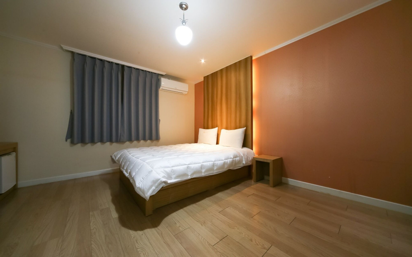 Bedroom 4, Gyeongju Bulguksa W Drive-in Hotel, Gyeongju
