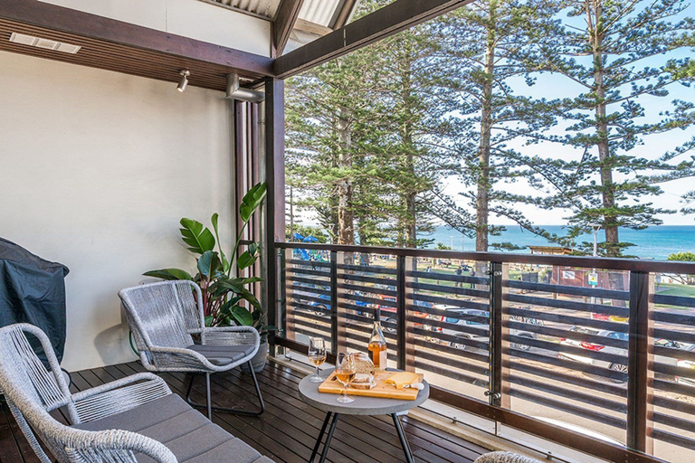 Others 5, Your Luxury Escape - On The Bay 2, Byron
