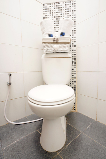 Bathroom 4, DPARAGON MEDOKAN AYU SURABAYA, Surabaya