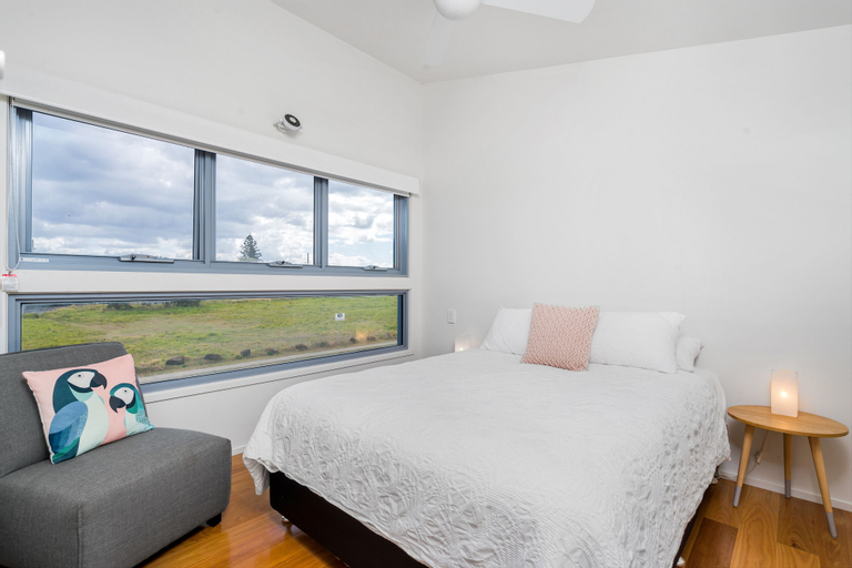 Summerhaven Apartment, Byron