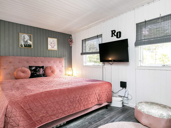 Bedroom 2, 4 Person Holiday Home in Hals, Aalborg
