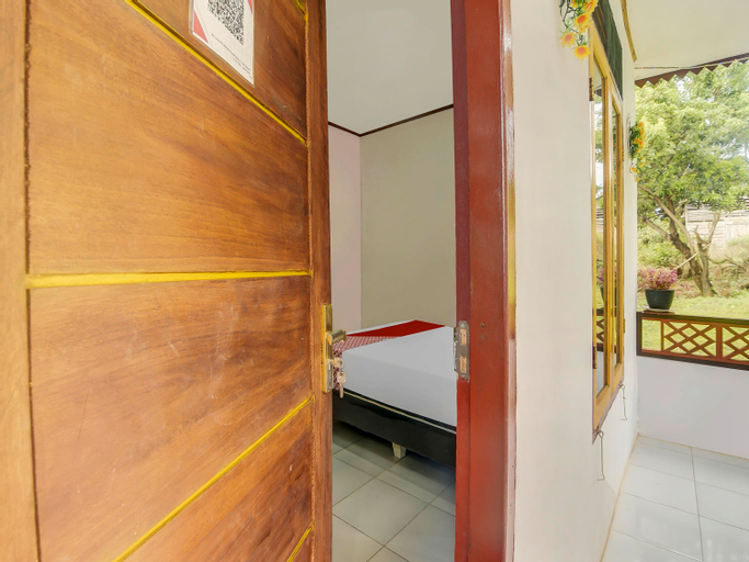 Public Area 2, OYO Homes 91101 Homesstay Desa Wisata Marinsow, North Minahasa