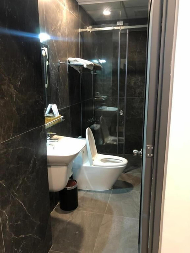 Bathroom 2, HANZ Happy Hotel 7 Ly Thai To, District 10