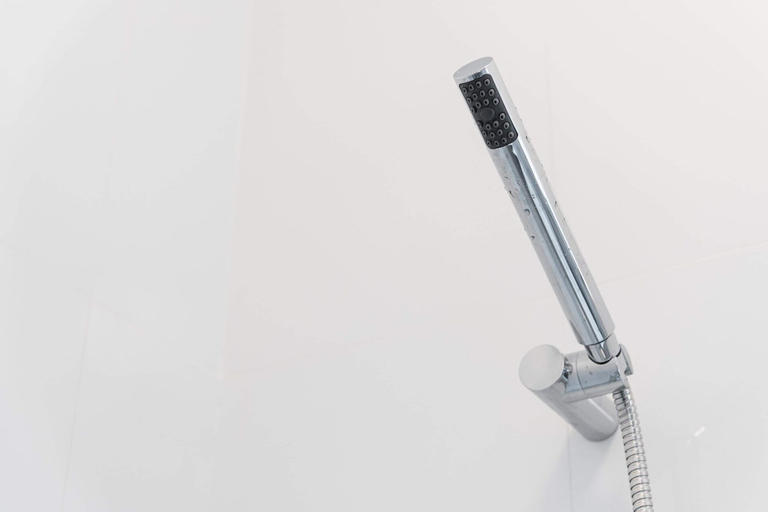 Bathroom 4, GuestReady - Yazdah Apartments, Porto