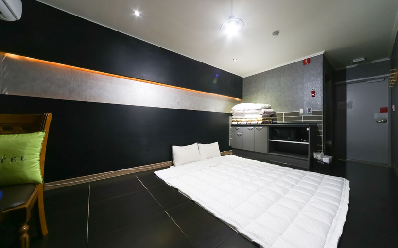 Bedroom 3, Gyeongju Bulguksa W Drive-in Hotel, Gyeongju
