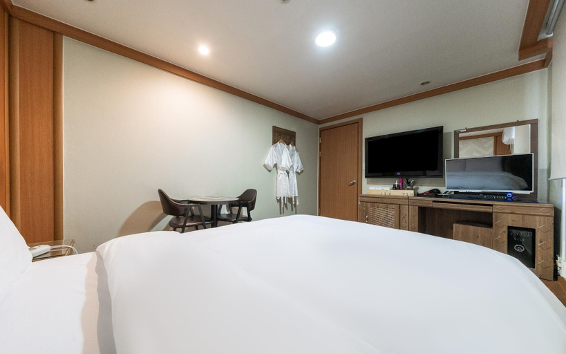 Bedroom 3, Hwagok Gooreumseong motel , Gangseo