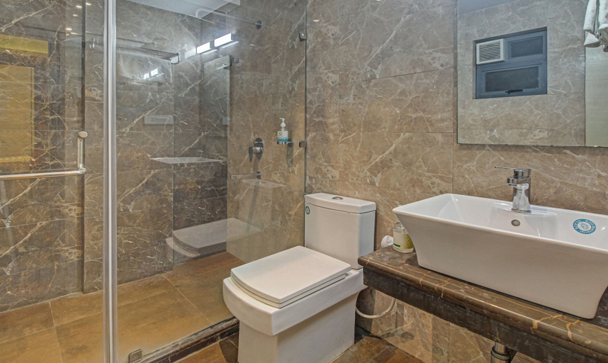 Bathroom 4, Hotel Radiant , Kolkata