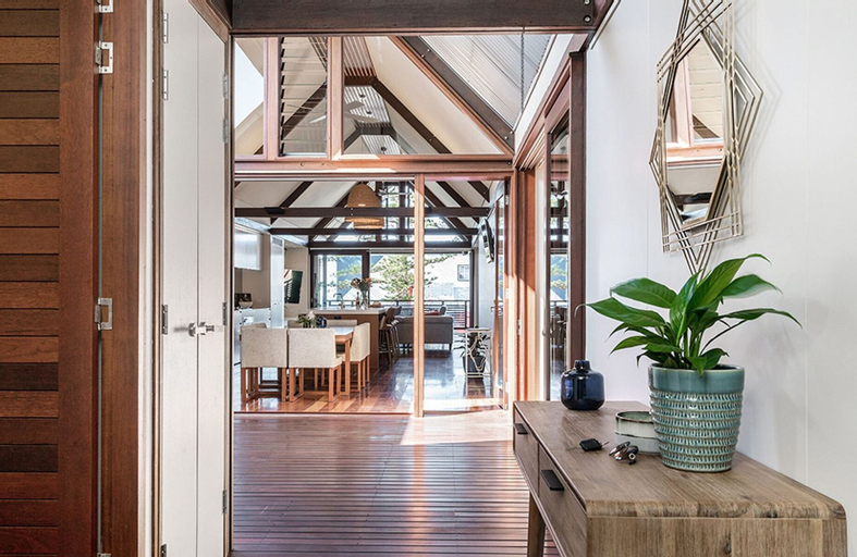 Others 5, Your Luxury Escape - On The Bay 2, Byron