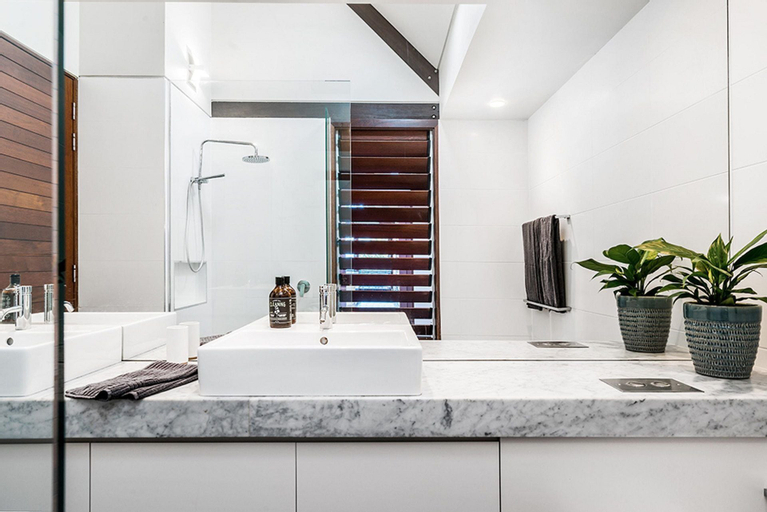 Bedroom 3, Your Luxury Escape - On The Bay 2, Byron