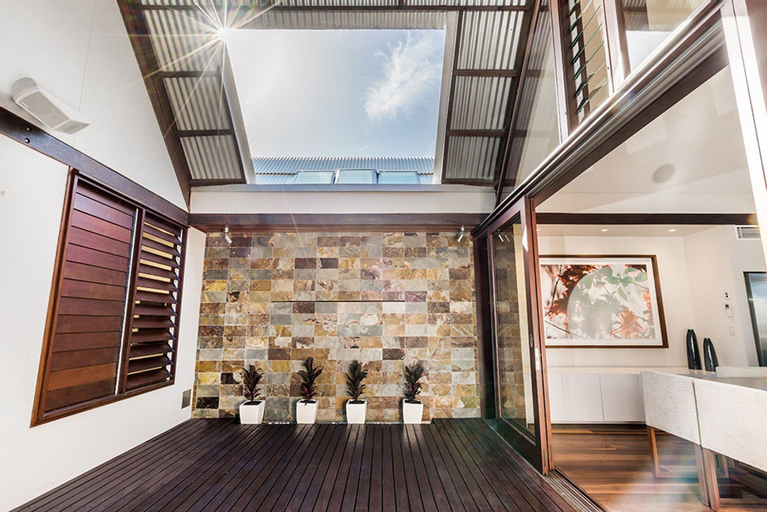 Others 4, Your Luxury Escape - On The Bay 2, Byron