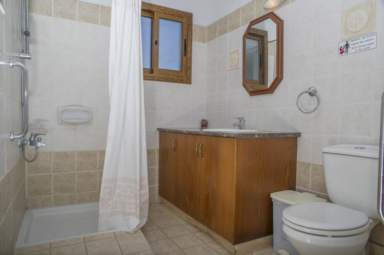 Bathroom 4, Villa Hermis