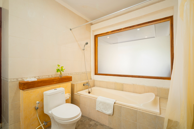 Bathroom 19
